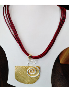 Necklace with 24ct gold plating leather